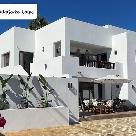 Vila Off-grid Luxury With Tikibar By The Pool. Calpe