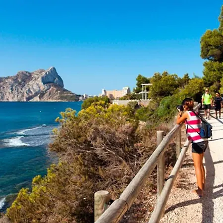 Off-grid Luxury With Tikibar By The Pool. Кальпе