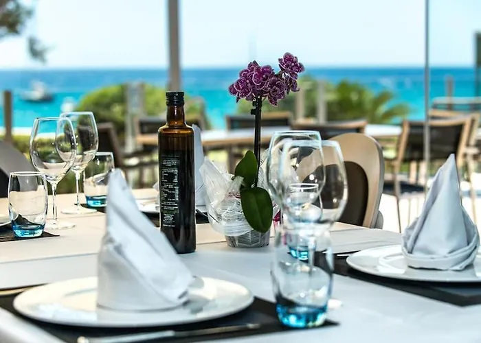 Off-grid Luxury With Tikibar By The Pool. *