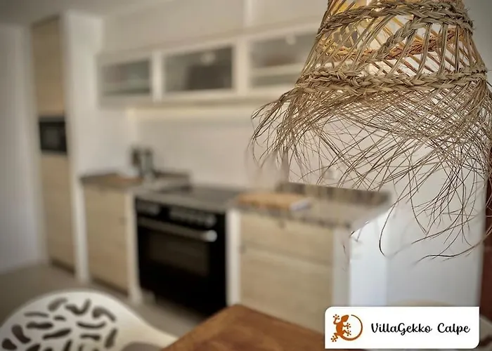 Villa Off-grid Luxury With Tikibar By The Pool.