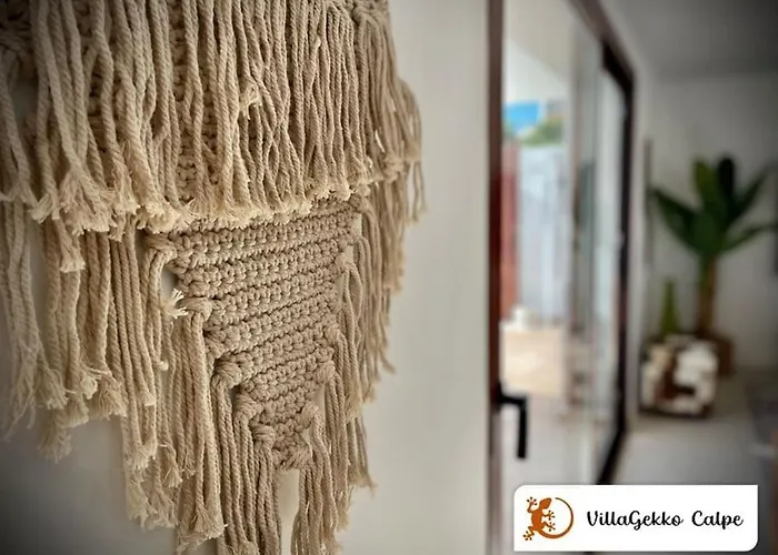 Off-grid Luxury With Tikibar By The Pool. *