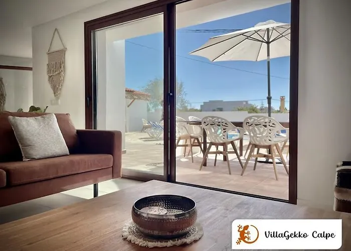 Off-grid Luxury With Tikibar By The Pool. *