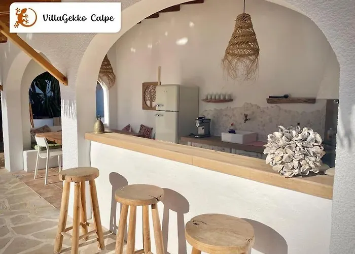 Off-grid Luxury With Tikibar By The Pool. Villa *