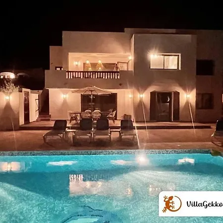 Вилла Off-grid Luxury With Tikibar By The Pool. *