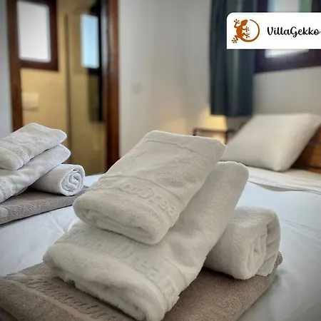 Off-grid Luxury With Tikibar By The Pool. Кальпе