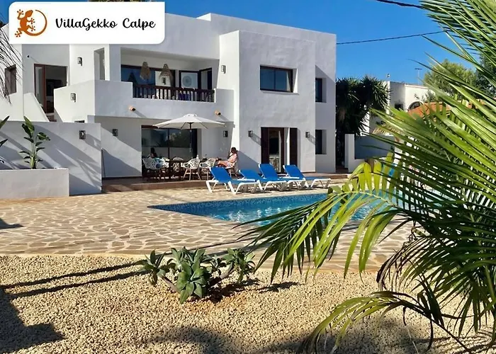 别墅 Off-grid Luxury With Tikibar By The Pool.