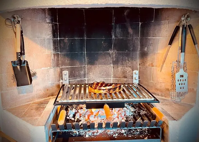 别墅 Off-grid Luxury With Tikibar By The Pool.