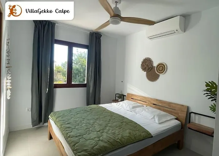 别墅 Off-grid Luxury With Tikibar By The Pool. *